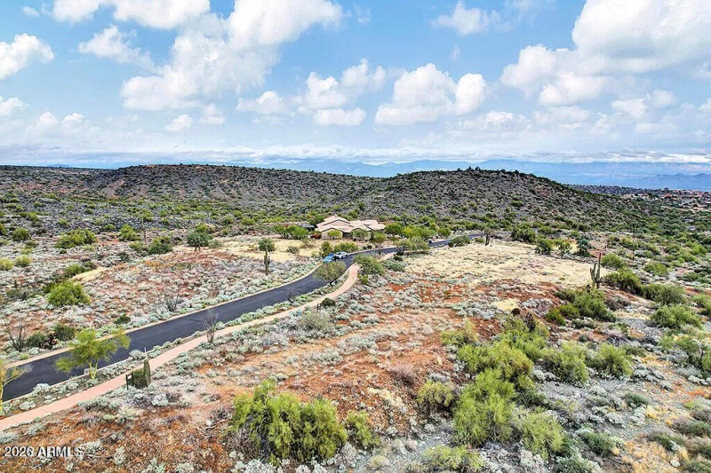 584147408acf34c205d2af53e3d1778c-uncropp