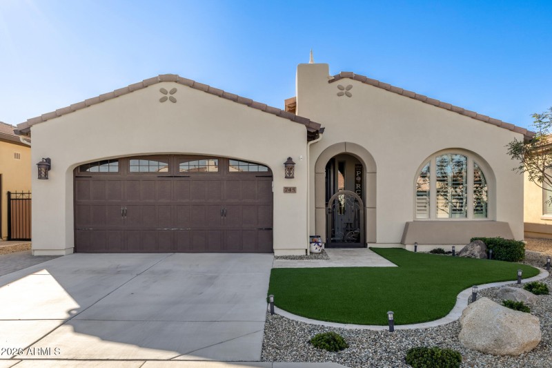 02 - Fruit Stand 745