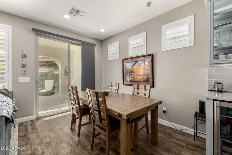 16 - Fruit Stand 745