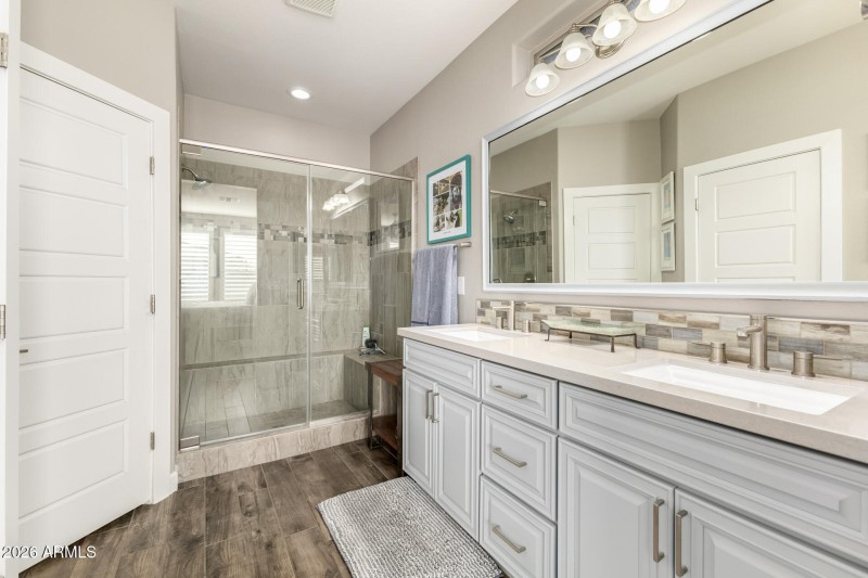 25 - Fruit Stand 745