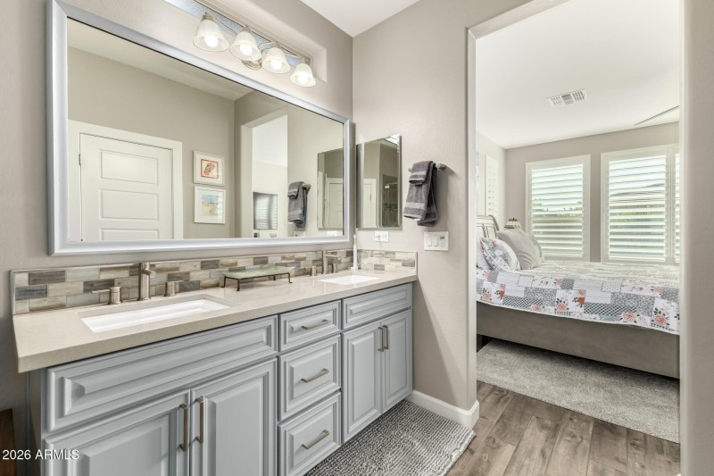 26 - Fruit Stand 745