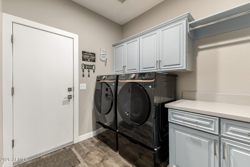 35 - Fruit Stand 745