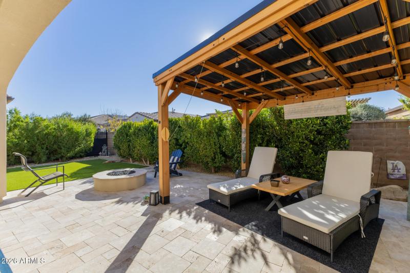 40 - Fruit Stand 745