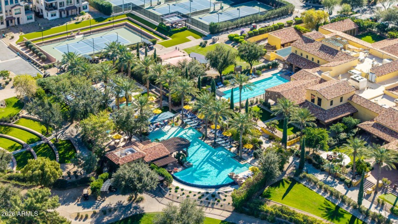 61 - Fruit Stand 745