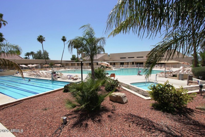 Community Pool-Sun Lakes