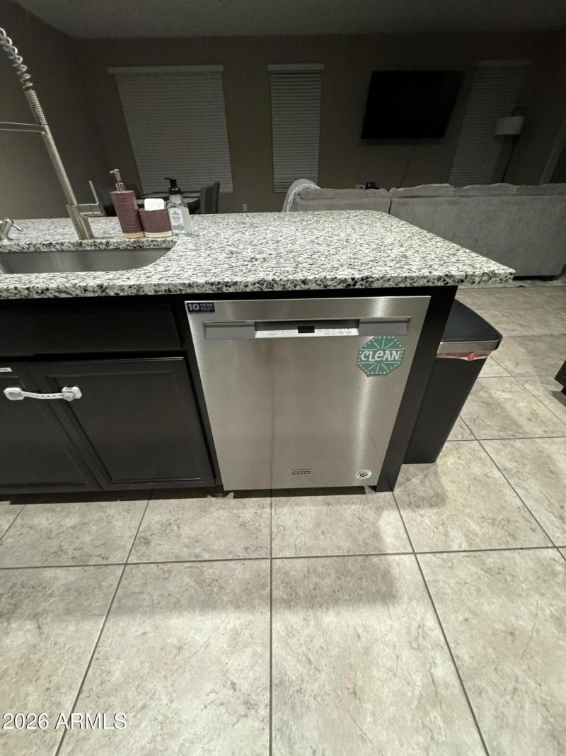 E08BD430-3AEF-44D7-8577-E0F8D3628869