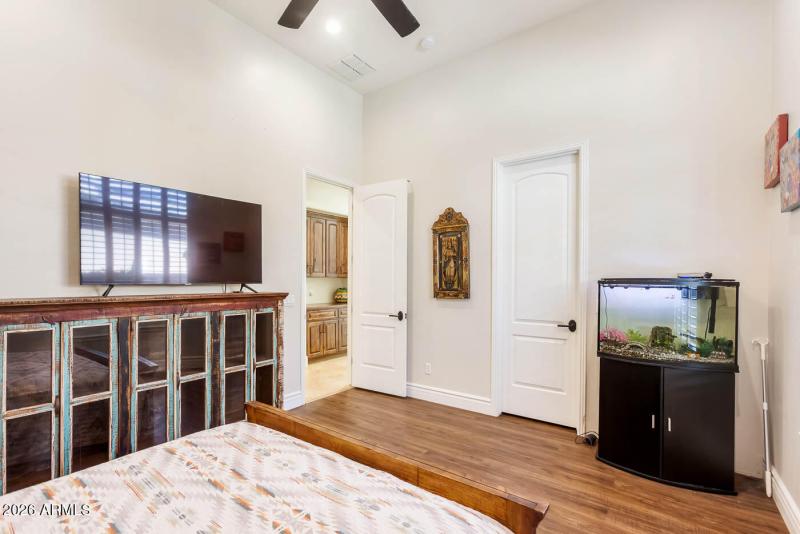 3644-e-san-pedro-pl-MLS-39