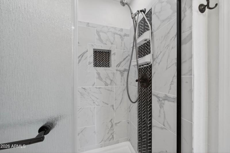 Interior - 8505 E Hansford Ln-16