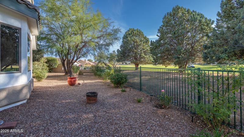 Exterior - 2930 Glenview Dr-7