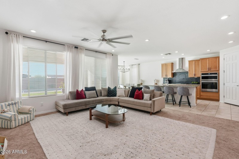 Light & Bright Living room