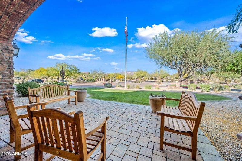 COMMUNITY CENTER RELAX