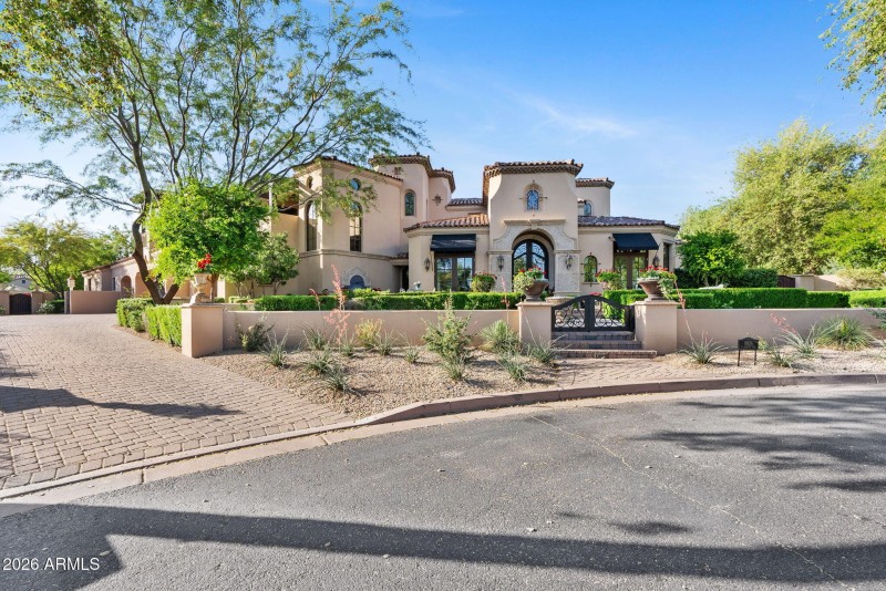 93-web-or-mls-9926-e-kemper-way