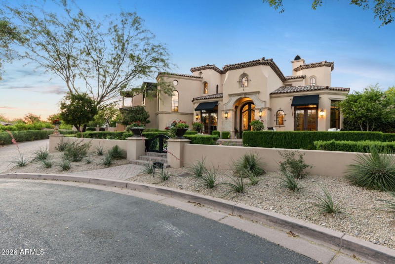 95-web-or-mls-9926-e-kemper-way