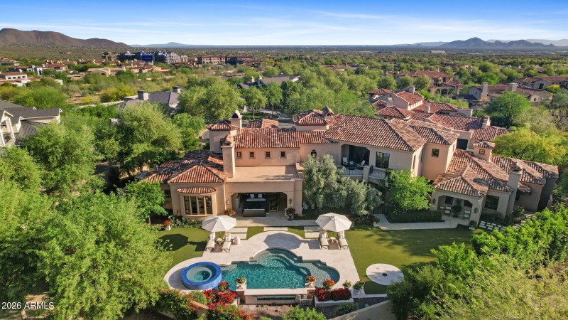 113-web-or-mls-9926-e-kemper-way