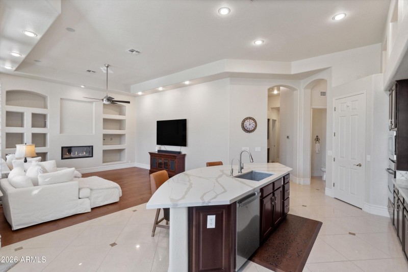 17-Kitchen and Family