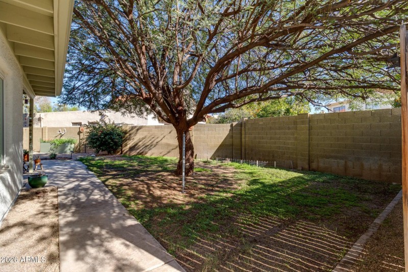 2517 W Lompoc Ave (7)