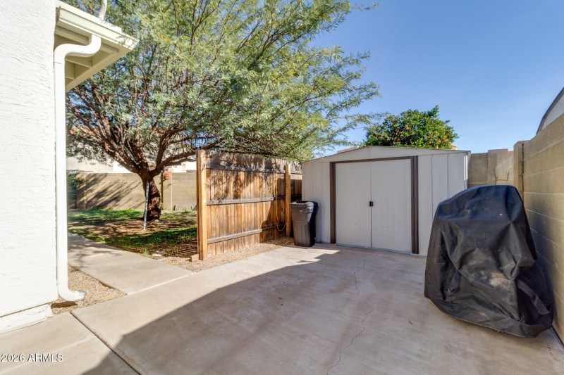 2517 W Lompoc Ave (10)