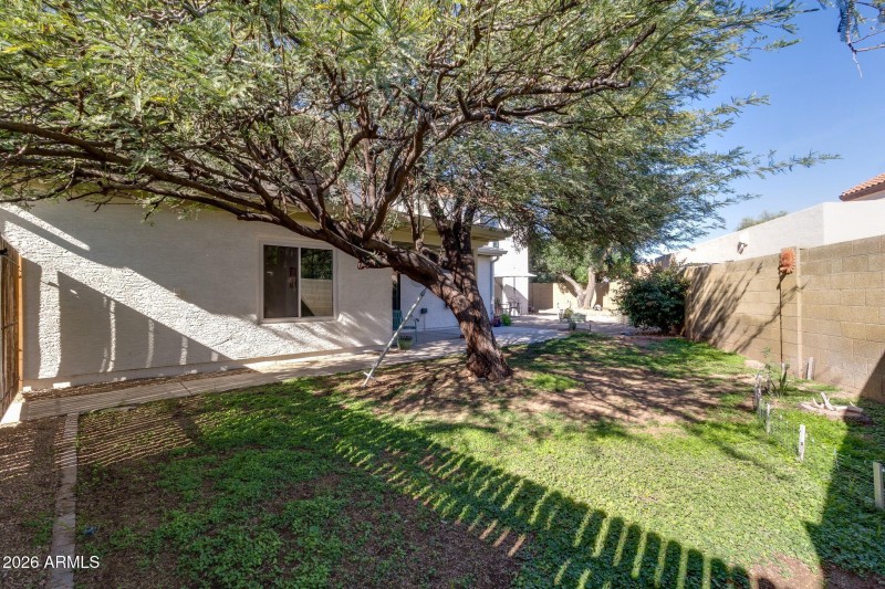 2517 W Lompoc Ave (12)