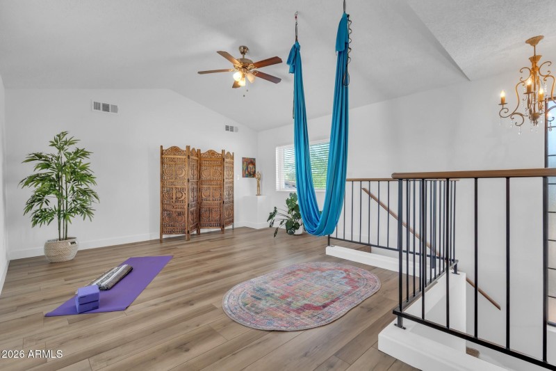 2517 W Lompoc Ave (30)