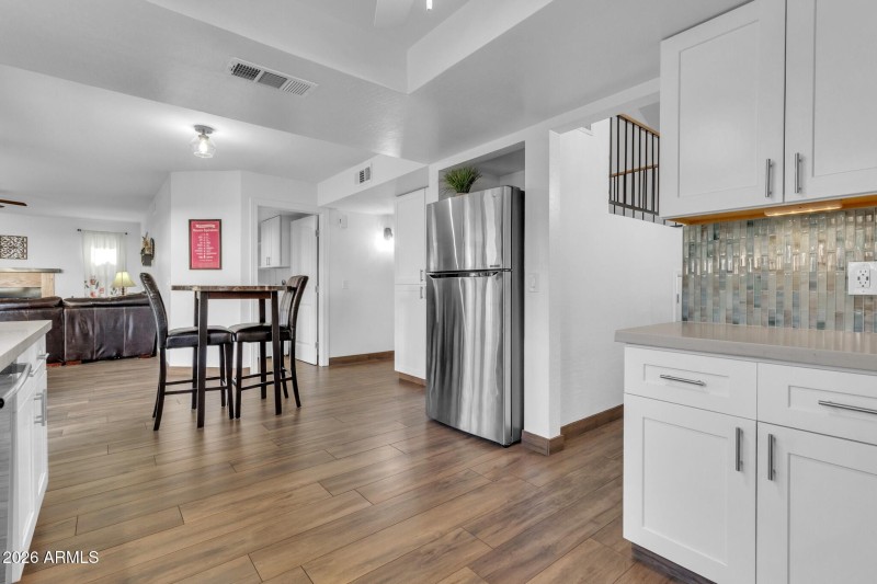 2517 W Lompoc Ave (35)