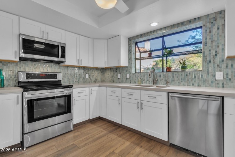 2517 W Lompoc Ave (37)