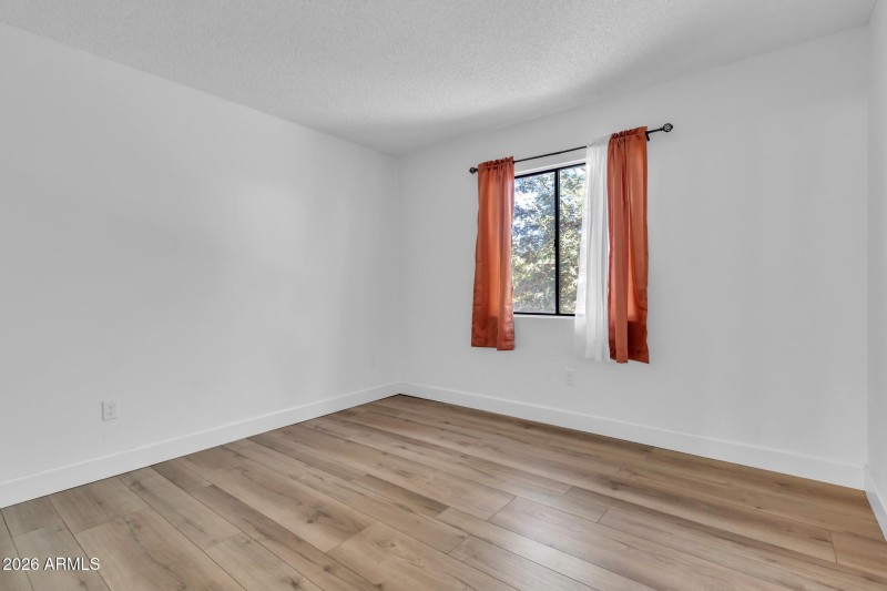 2517 W Lompoc Ave (50)