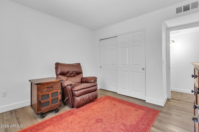 2517 W Lompoc Ave (53)