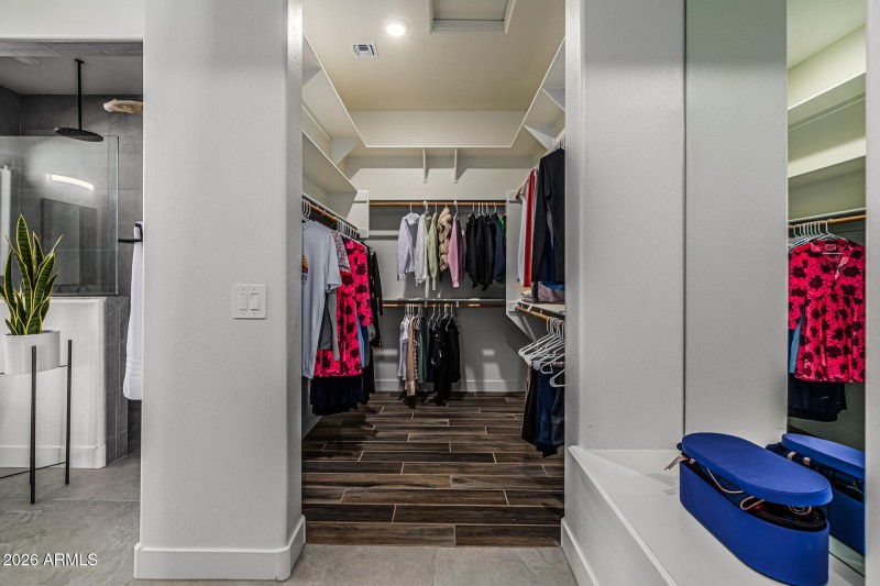 Walk-in Closet