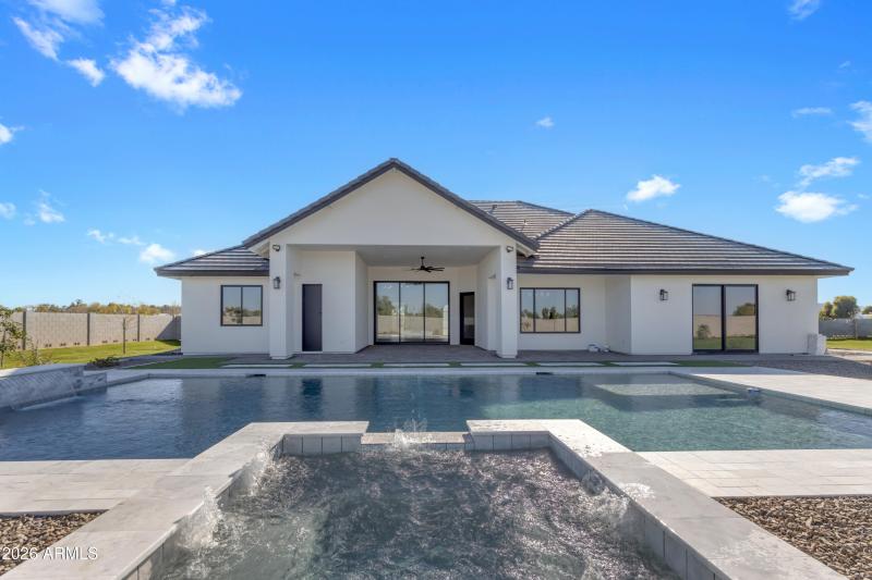 046_a4m_Pool shots 2