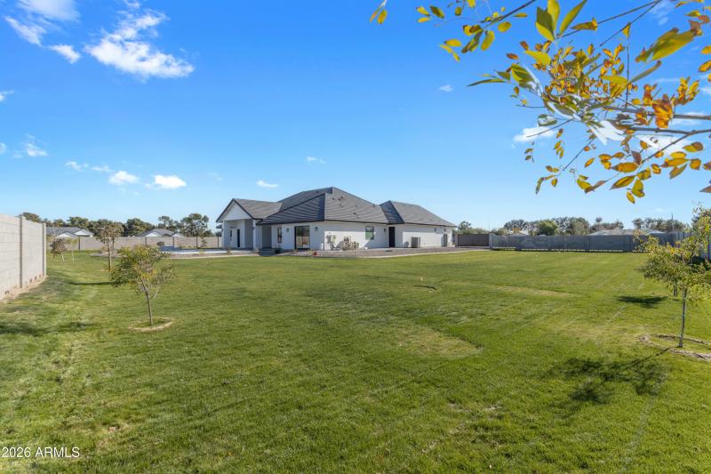 064_a4m_Pool shots 2