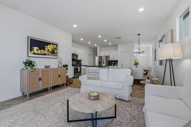 9-web-or-mls-13184 N 146th Ln---27