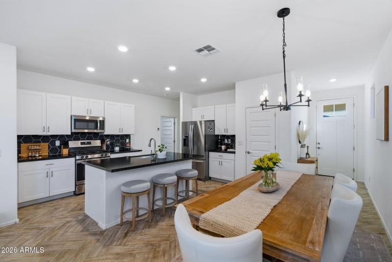 10-web-or-mls-13184 N 146th Ln---26