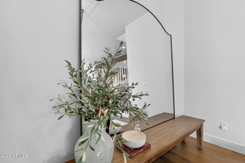 12-web-or-mls-10- E Crittenden Ln