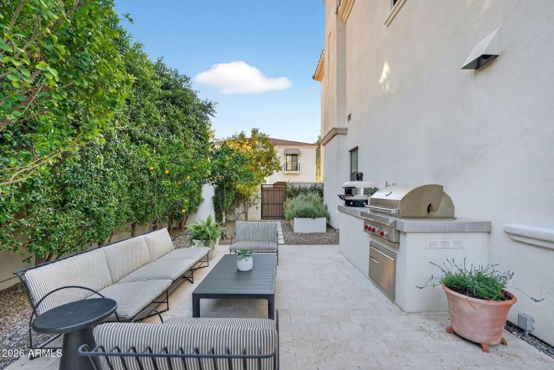 88-web-or-mls-91- E Crittenden Ln