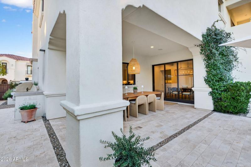 96-web-or-mls-90- E Crittenden Ln