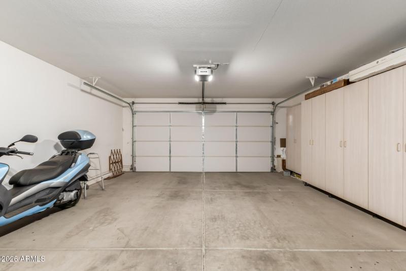 34 Extended 2-Car Garage