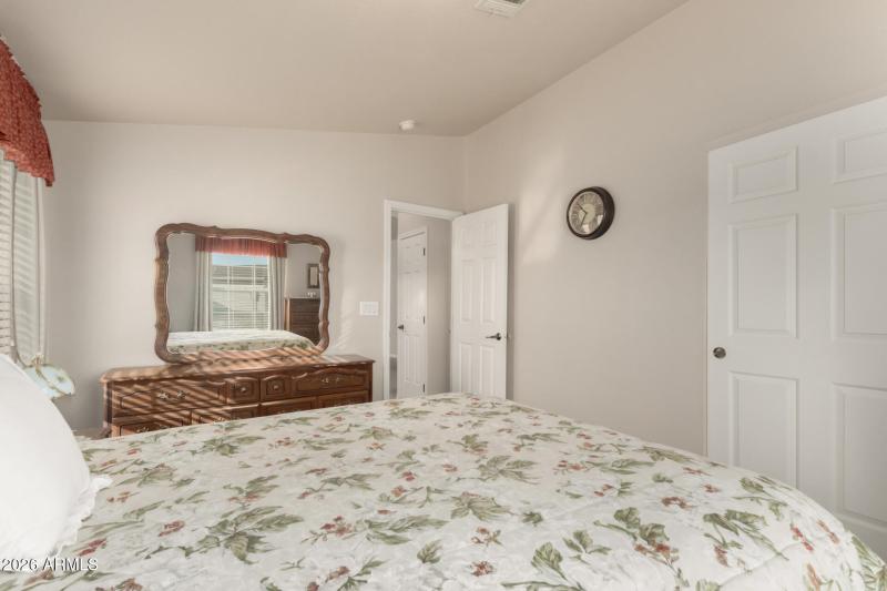 3301 S Goldfield Rd, 4086