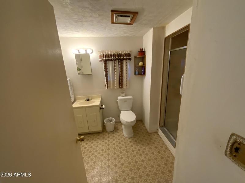 65DBBFE9-5169-4C41-91CA-13AD3EF16353