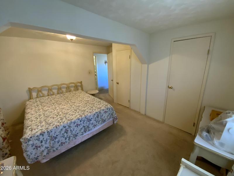 9520CE7C-B4B7-454D-A571-BA601BB5DBE2