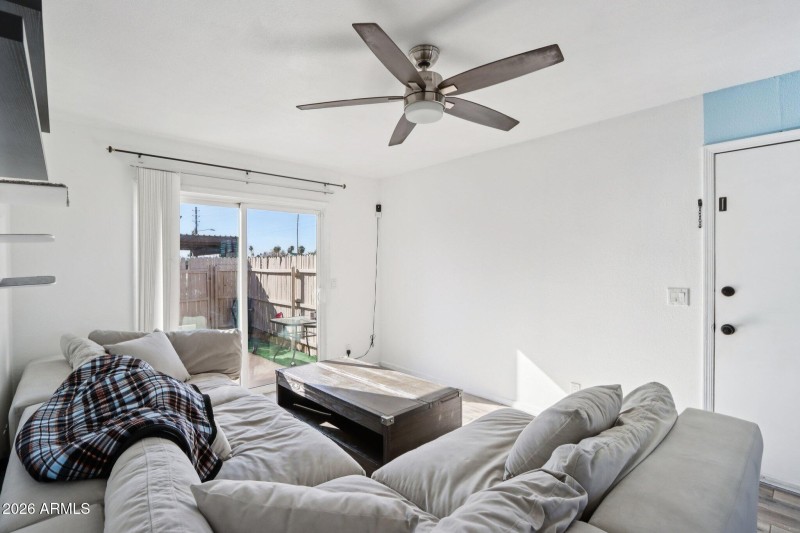 8-web-or-mls-W El Caminito Dr 26-S1601-0