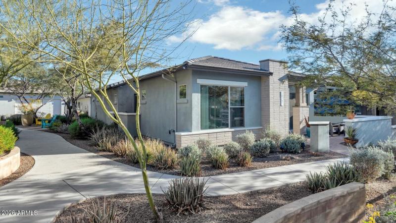 20721 W Fern Dr-large-004-021-TOD4423-15