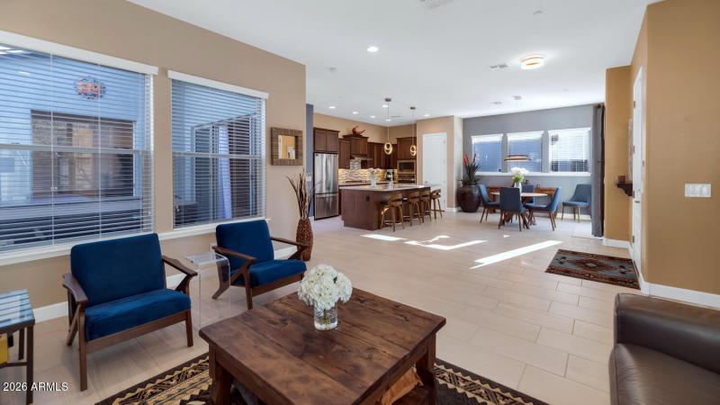 20721 W Fern Dr-large-011-027-TOD4491-15