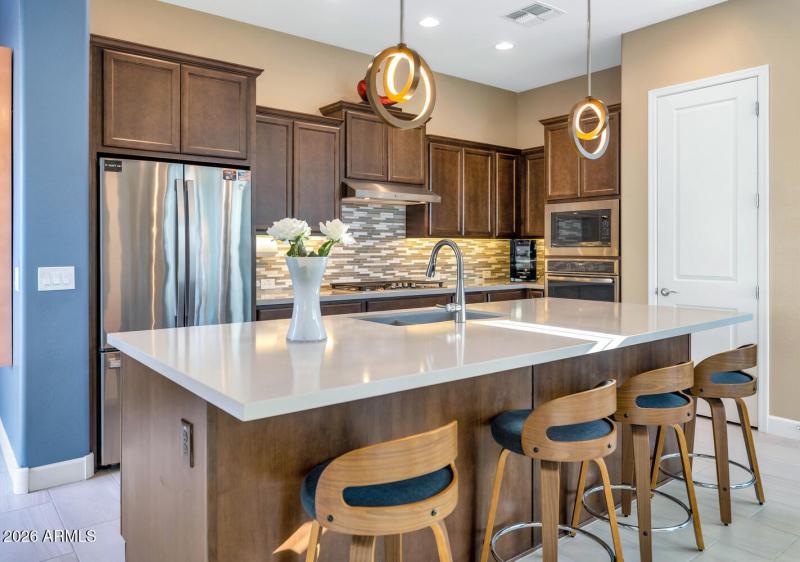 20721 W Fern Dr-large-016-028-TOD4460-14