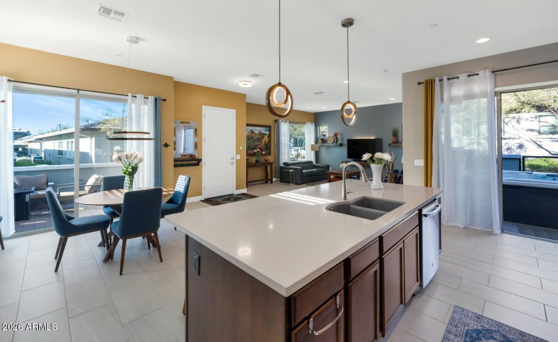 20721 W Fern Dr-large-019-038-TOD4465-15