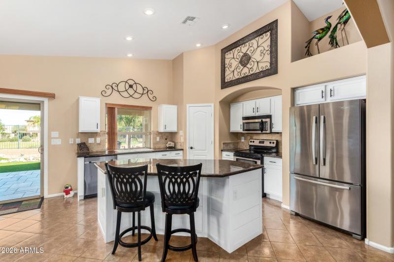 Open and Airy Kitchen