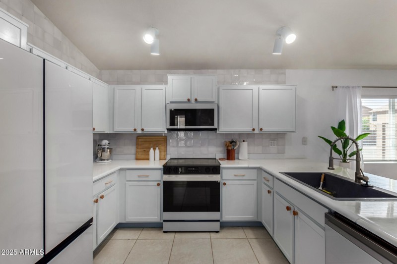 16 - Crystal - Copy - Copy - Copy - Copy