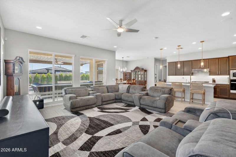 006_9-web-or-mls-66-e_utopia_ave_-_ryan_