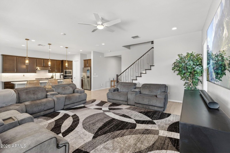 010_10-web-or-mls-65-e_utopia_ave_-_ryan