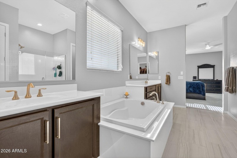 026_38-web-or-mls-39-e_utopia_ave_-_ryan