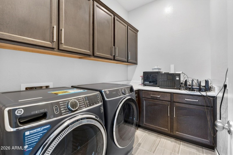 038_54-web-or-mls-46-e_utopia_ave_-_ryan